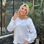 شومیز مروارید سفید